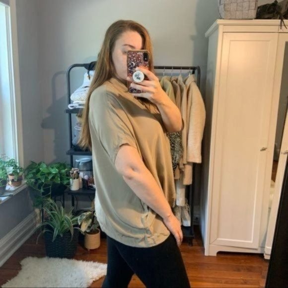 EILEEN FISHER 100% SILK LAGENLOOK BOXY OVERSIZED COLLARED BUTTON DOWN BLOUSE M - Picture 3 of 9